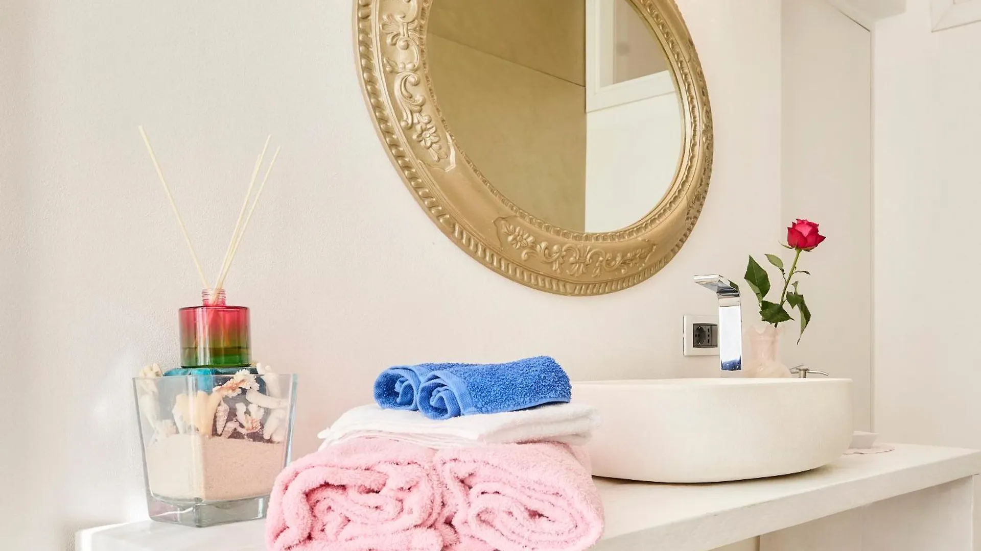 Luxy Appartment Close Navigli Milan Italy