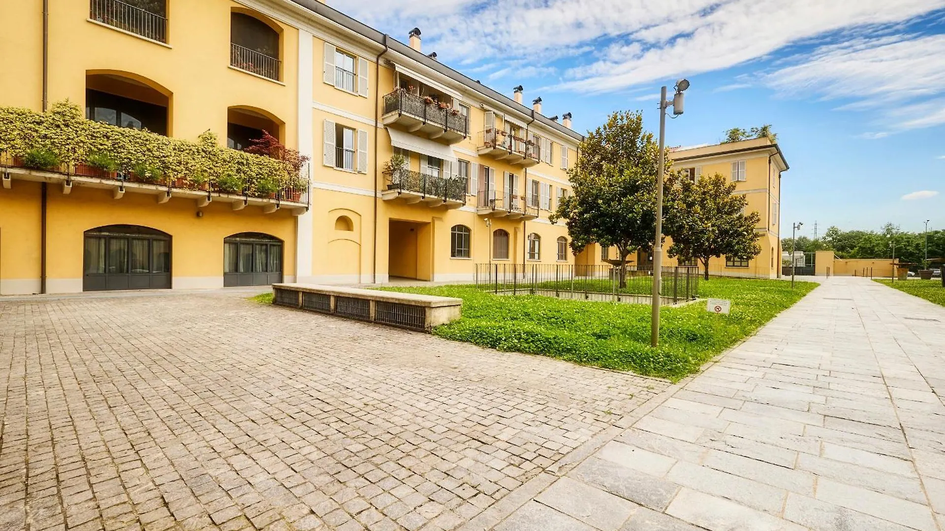 Luxy Appartment Close Navigli Milan